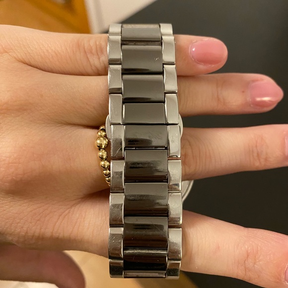 Caroline neron watch - Picture 4 of 5